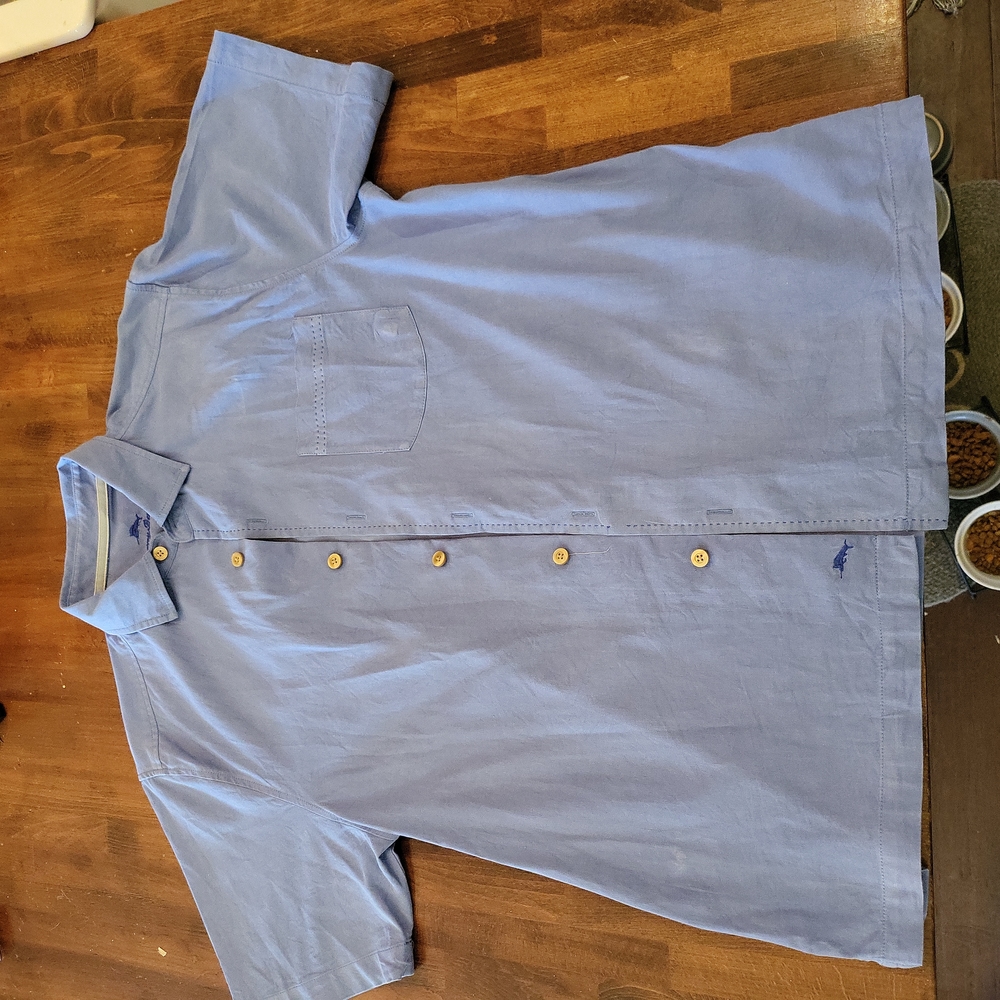 Tommy Bahama button down shirt sz medium
